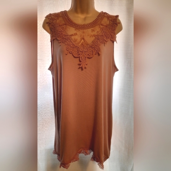 Lovely Melody Pink Embellished Sleeveless Tank Top - Picture 4 of 14